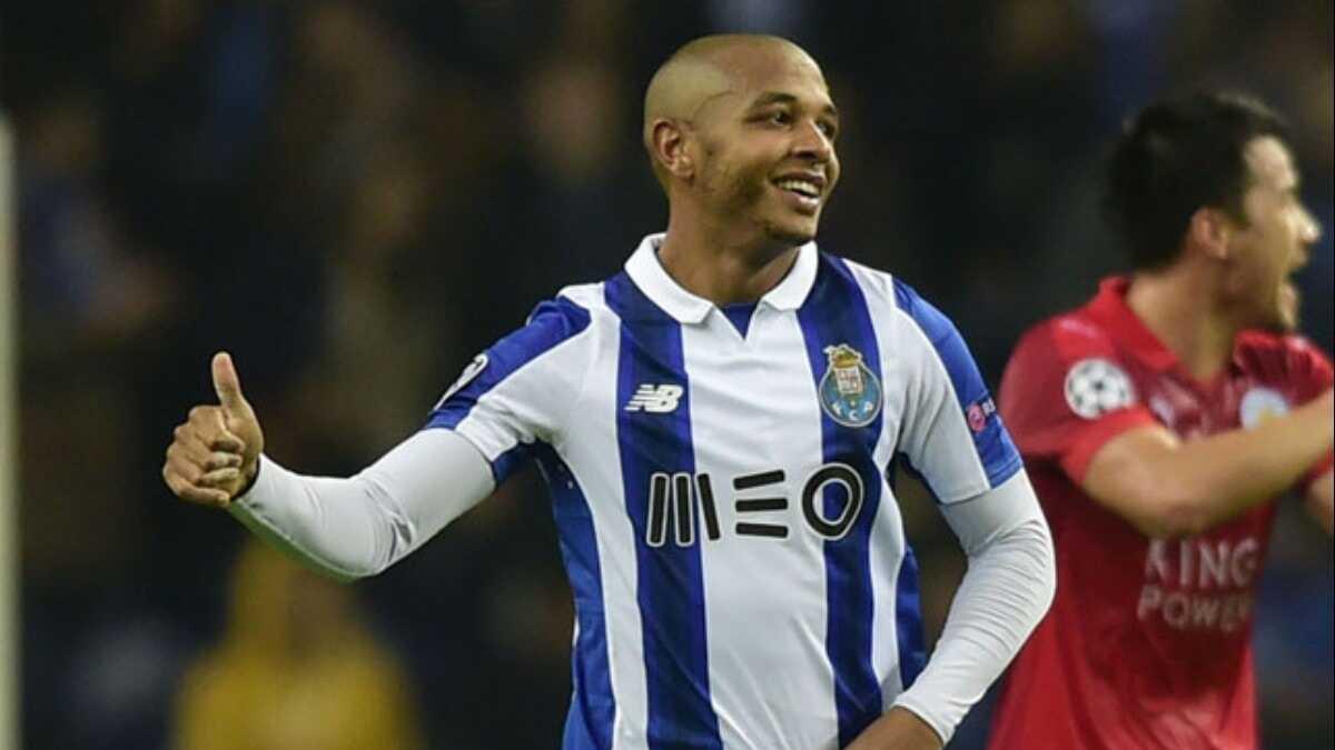 Galatasaray Brahimi'yi bekliyor