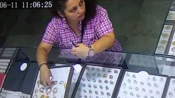 Esenyurt'ta şaşkına çeviren olay: Kaşla göz arasında çaldı