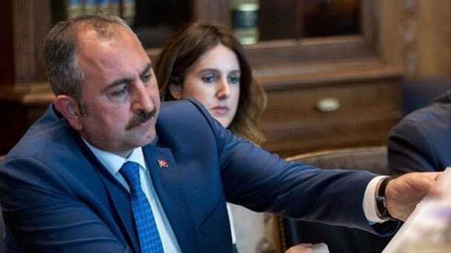 Adalet Bakanı Gül, ABD'de FETÖ elebaşının iade sürecini görüştü