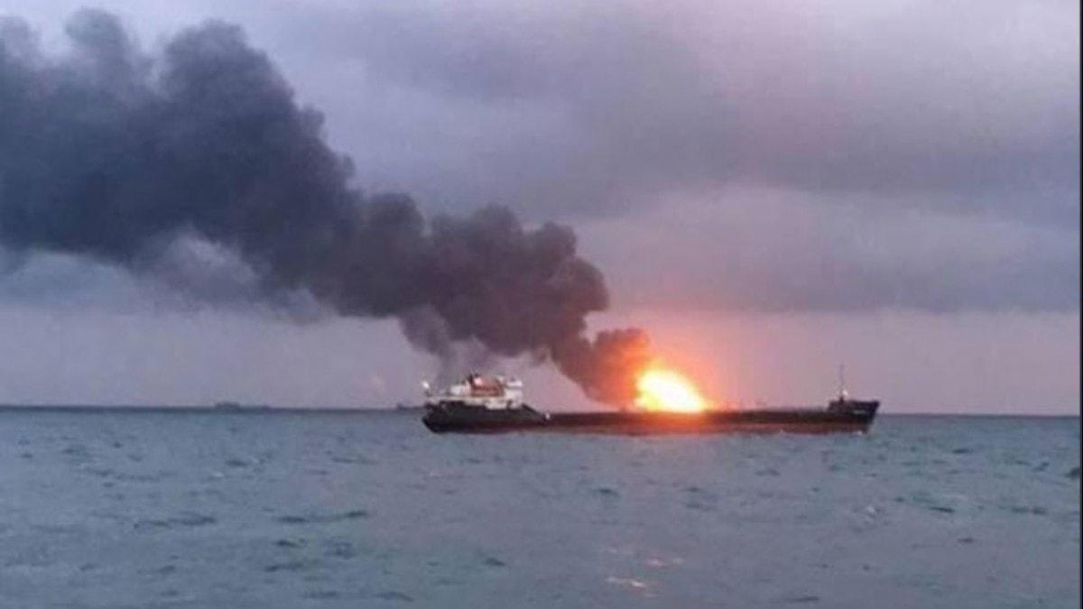 Umman Denizi'nde iki petrol tankerinde patlama      