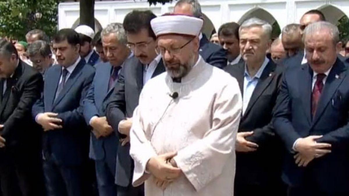 Ankara'da ehit Muhammed Mursi iin gyabi cenaze namaz klnd
