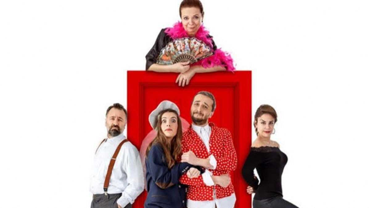 Tiyatro Frankfurt'un yeni oyunu 'Kim Geldi' stanbul'da!
