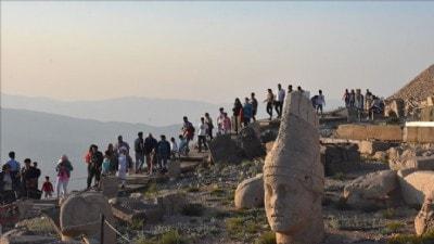 Anlatlanlardan da gzel: Nemrut Da