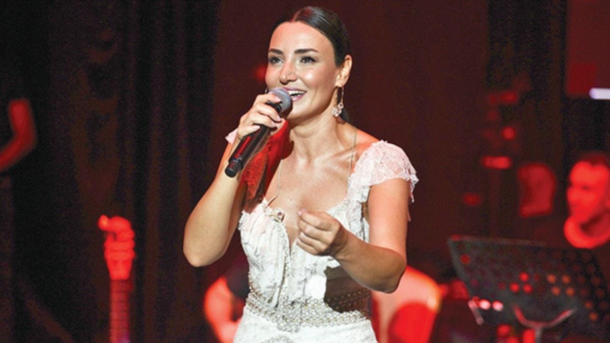 Sevcan Orhan'dan ameliyat sonras ilk konser