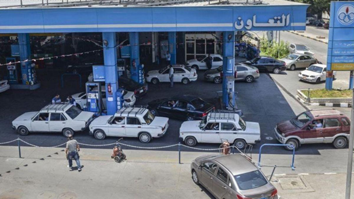Msr'daki benzin zamm sosyal medyada alay konusu oldu, Mursi dnemi hatrlatld