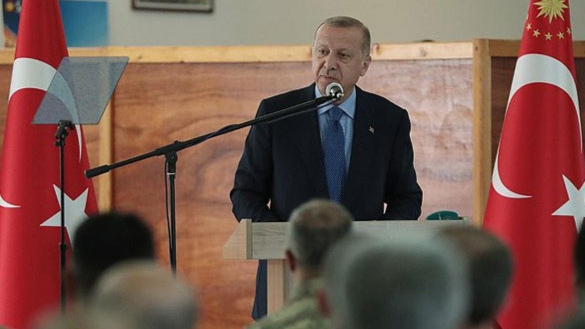 Bakan Erdoan, Bosna Hersek'te zzetbegovi'in kabrini ziyaret etti