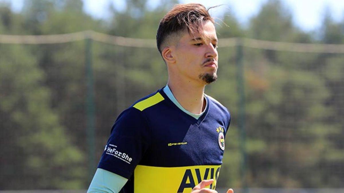 Fenerbahe'de antrenmana, yeni transfer Altay Bayndr da katld