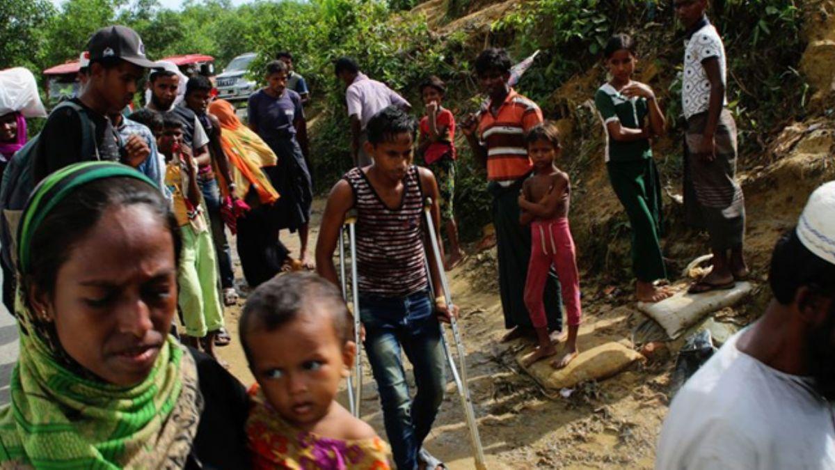 Arakanl Mslmanlar Myanmar'a dnte kimlik engeline takld