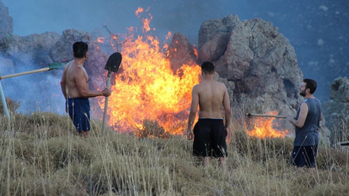 Bodrum'daki yangnda korkulan oldu! Alevler tatil sitelerine yaklat