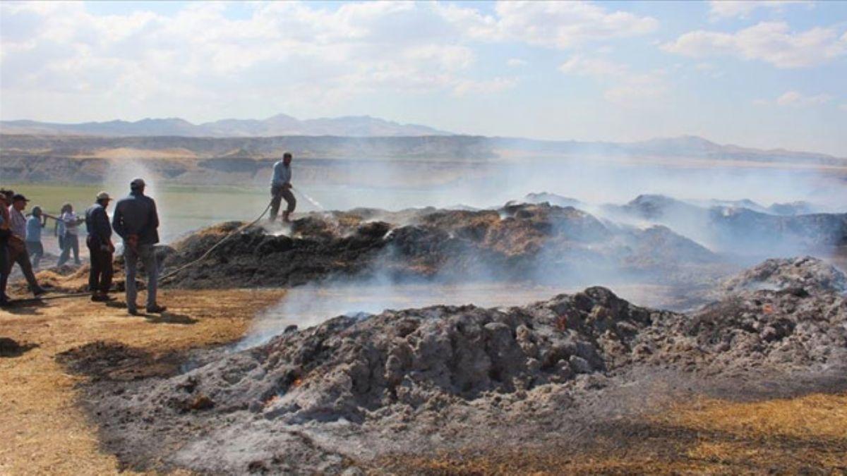 Siirt'te anz yangn 200 ton saman balyasn kle evirdi