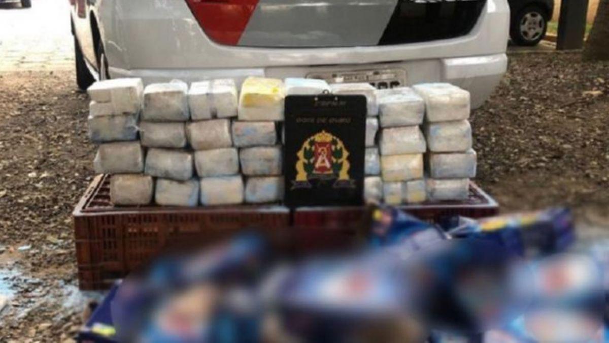 Bezilya'da deterjan paketlerinden 80 kilo kokain kt