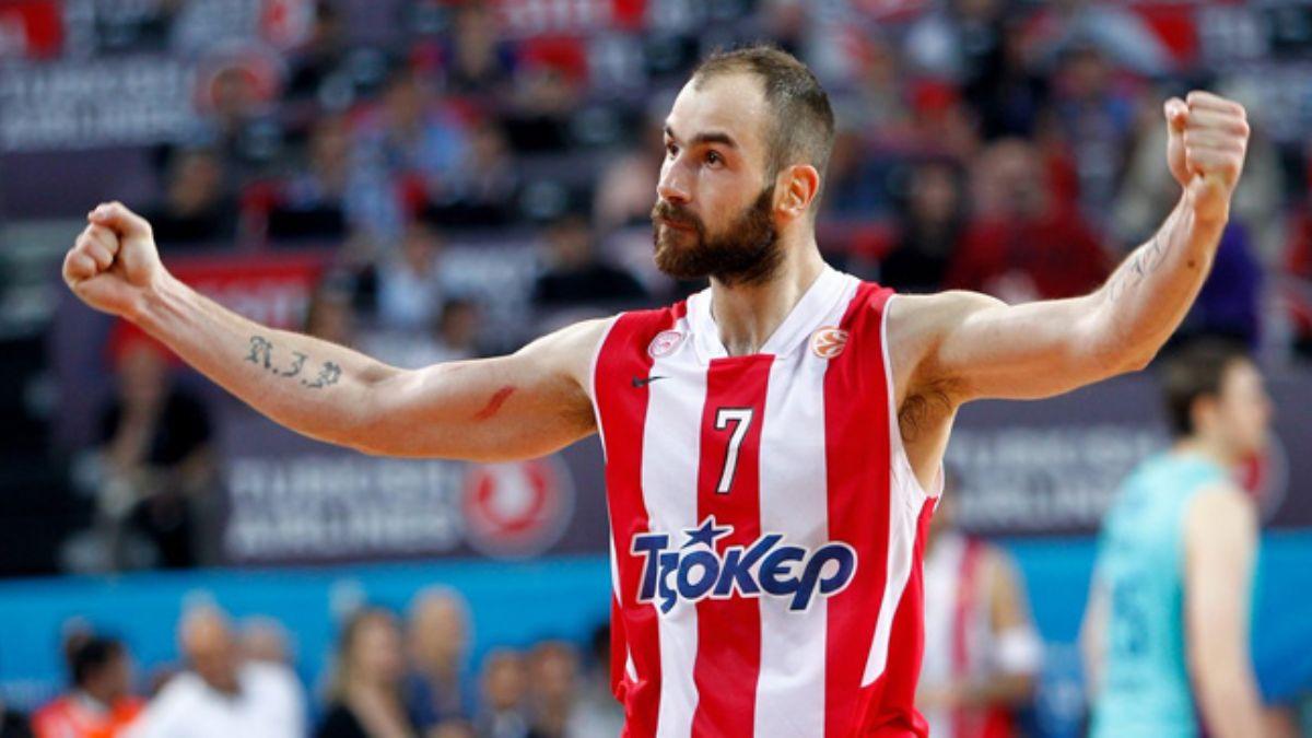 Olympiakos, Vassilis Spanoulis'in szlemesini 1 yl uzatt