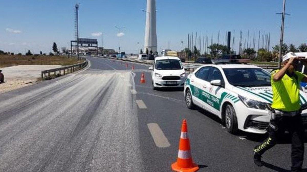 Son dakika haberi: Bykekmece yol kme nedeniyle trafie kapatld