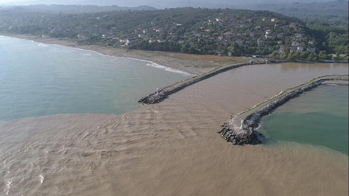 Karadeniz'de akna eviren grnt!