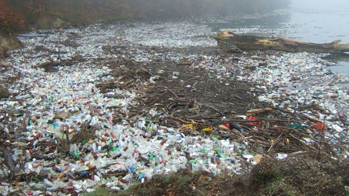 Susi Pudjiastuti: Endonezya okyanuslara en ok plastik atk brakan ikinci lke