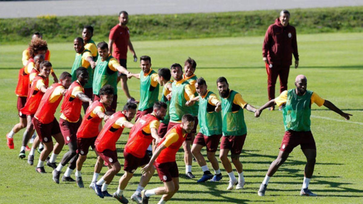 Fatih Terim'den futbolculara uyar