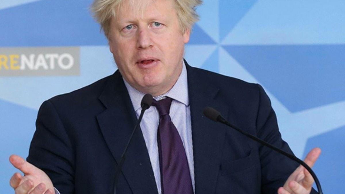 Boris Johnson'n ngiltere Bakan seilmesinin ardndan kabinede istifalar st ste geldi