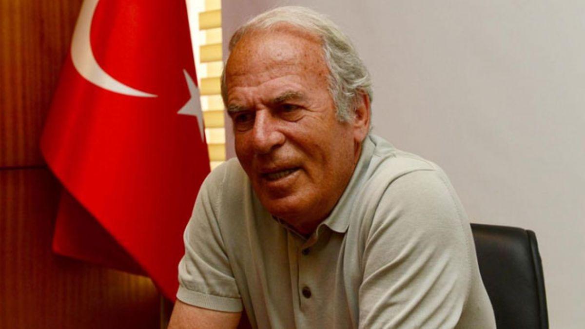 Mustafa Denizli'den Galatasaray'a Falcao uyars