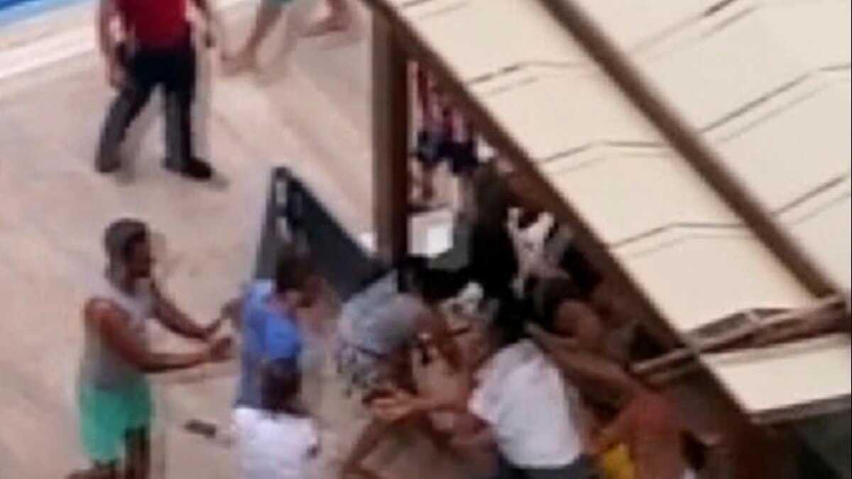 Antalya'da havuz başında dehşet! Genç çifti bayıltana kadar dövdüler