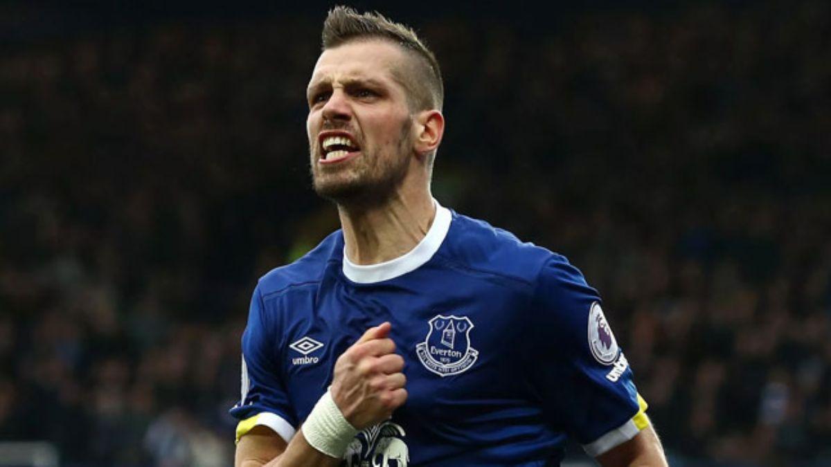 Galatasaray'n istedii Morgan Schneiderlin Everton'da kalyor