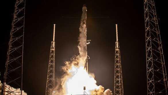 SpaceX, 2 buçuk tonluk kargoyu uzaya gönderdi
