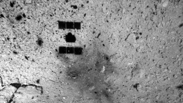 Japonya, 300 milyon kilometre ötedeki asteroide ikinci inişinin videosunu yayımladı