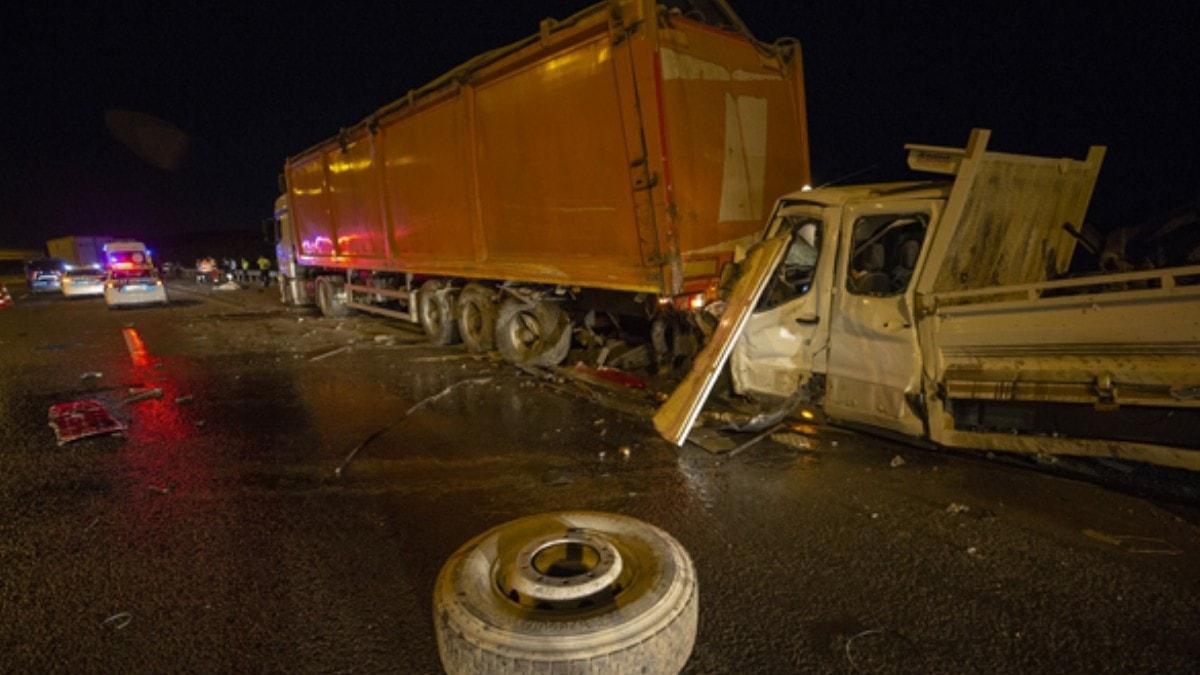 Lastik deitiren belediye alanlarna tr arpt: 2 l, 1 yaral