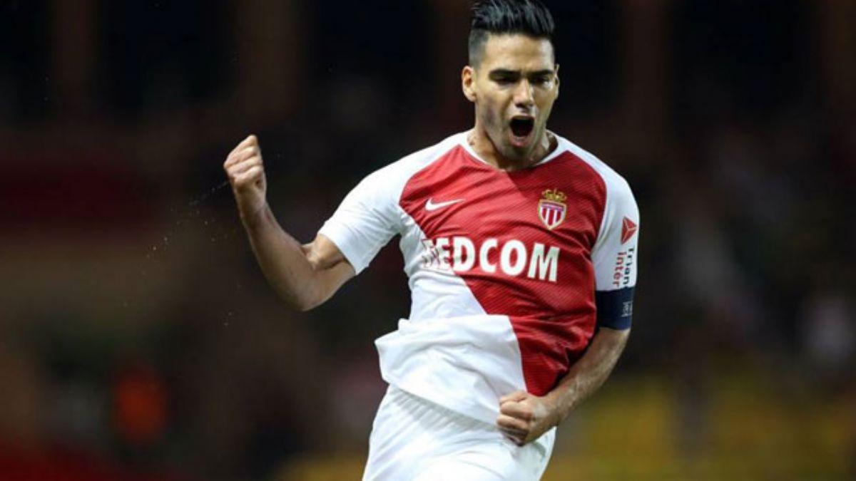 Radamel Falcao: Ben Galatasaray'la anlatm! Brakn gideyim