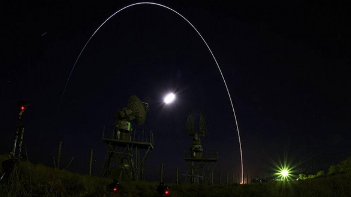 Rusya askeri haberleme uydusunu uzaya gnderdi