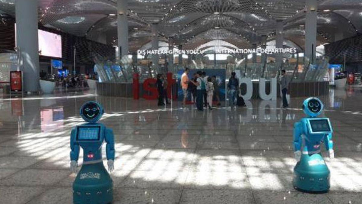 Trkiye'de ilk kez stanbul Havaliman'nda danma robotlar greve balad