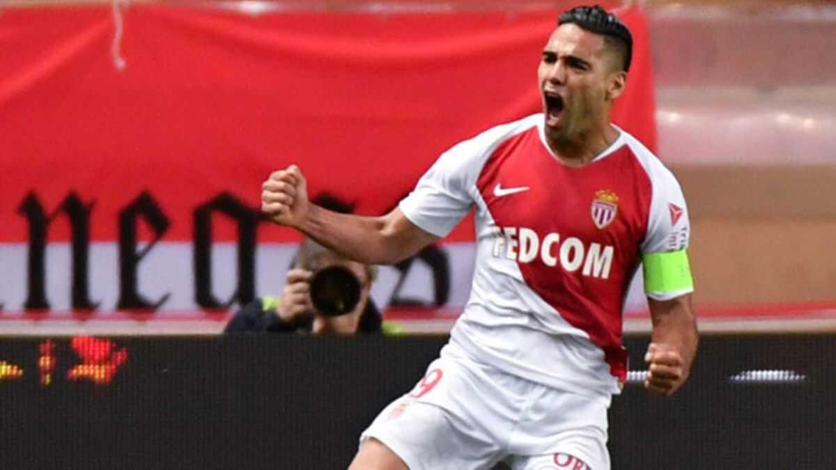 Galatasaray ile Monaco anlat! Falcao geliyor...