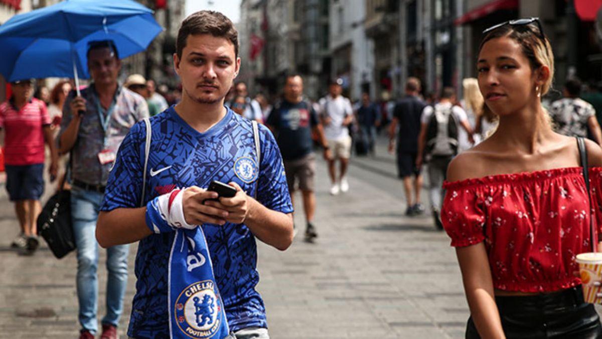 Liverpooll ve Chelsea taraftarlar dev ma ncesi stanbul turu yapt