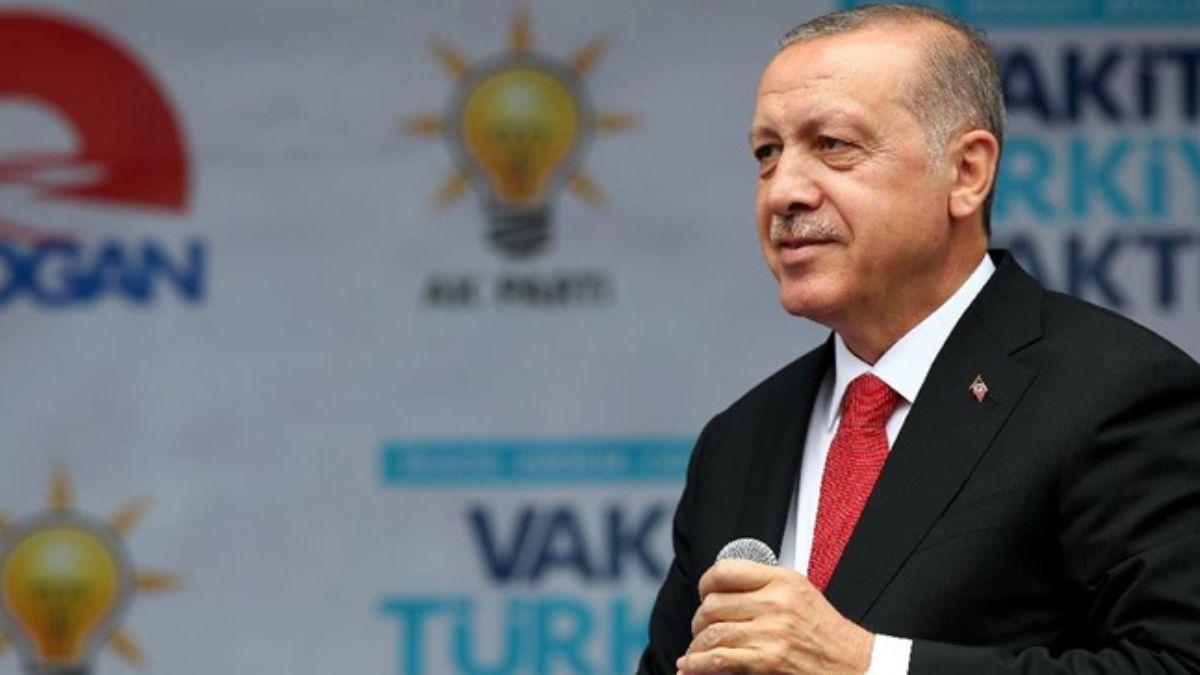 Cumhurbakan Erdoan'dan nal Karaman ve Ahmet Aaolu'na tebrik