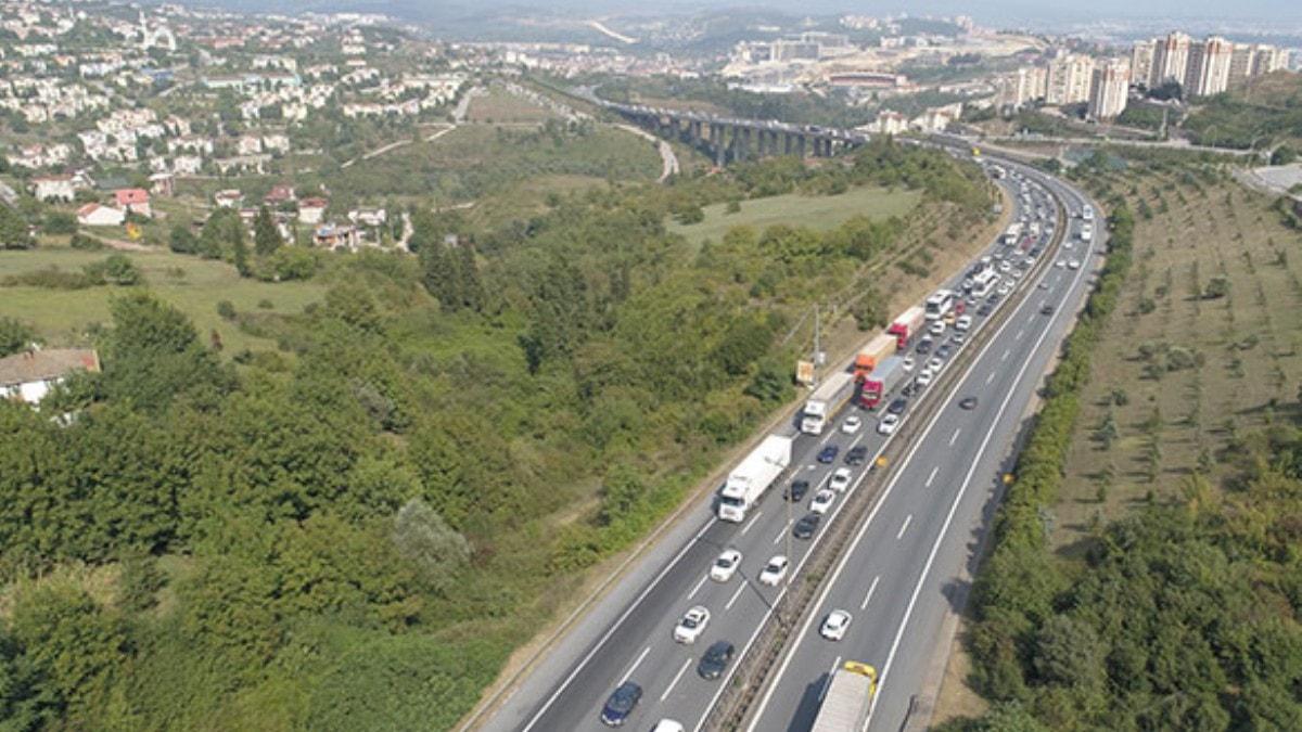 TEM'de trafik durma noktasna geldi