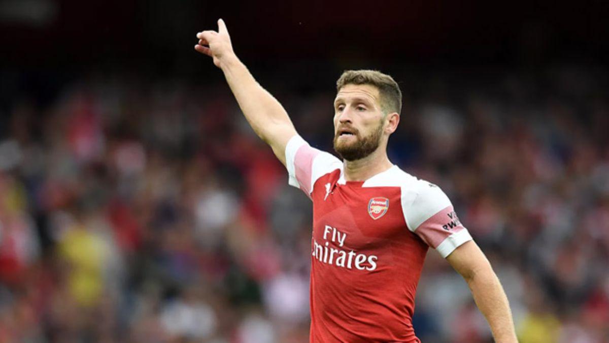 ngiliz basn duyurdu: Fenerbahe iin Mustafi defteri kapand