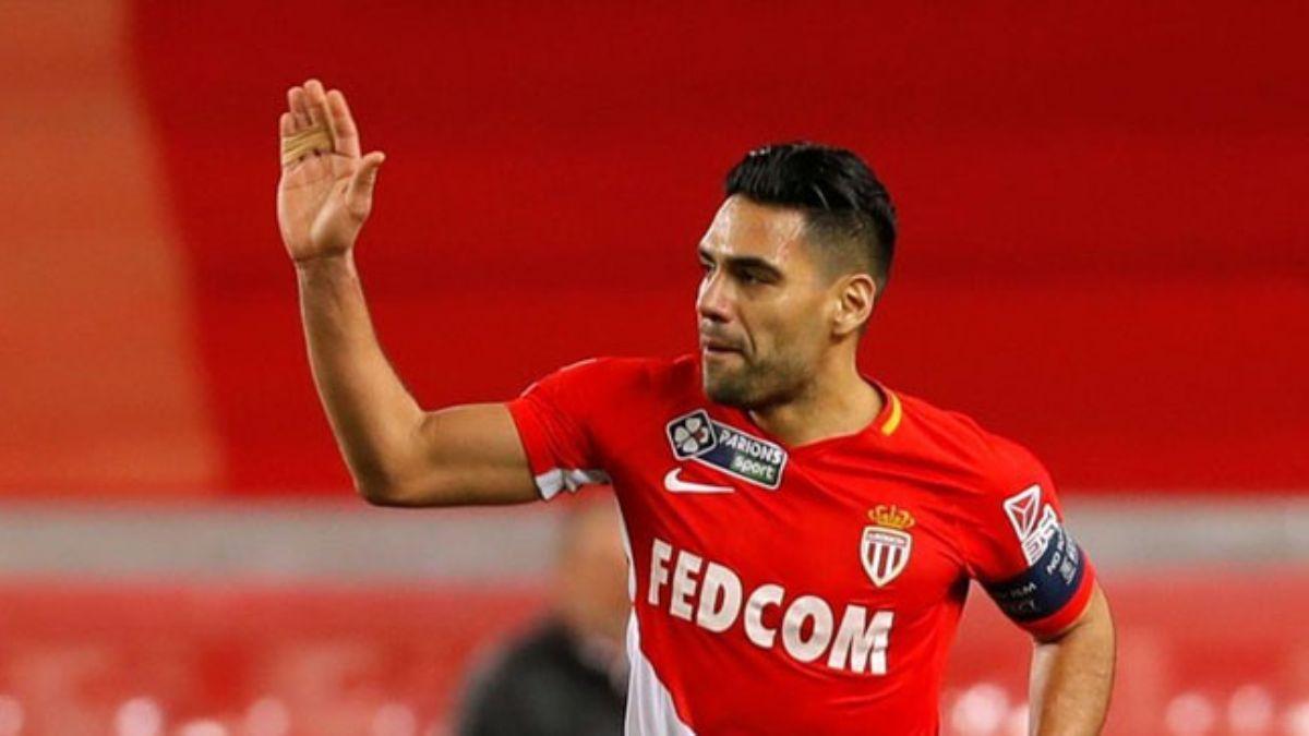 Radamel Falcao bugn 16:00'da stanbul'a gelecek