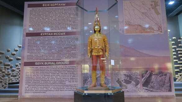 Kazakların 'Altın Elbiseli Adam'ı Ankara'ya geliyor