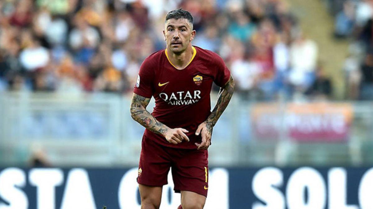 Galatasaray'n Kolarov iin Roma ile temasa gemedi!