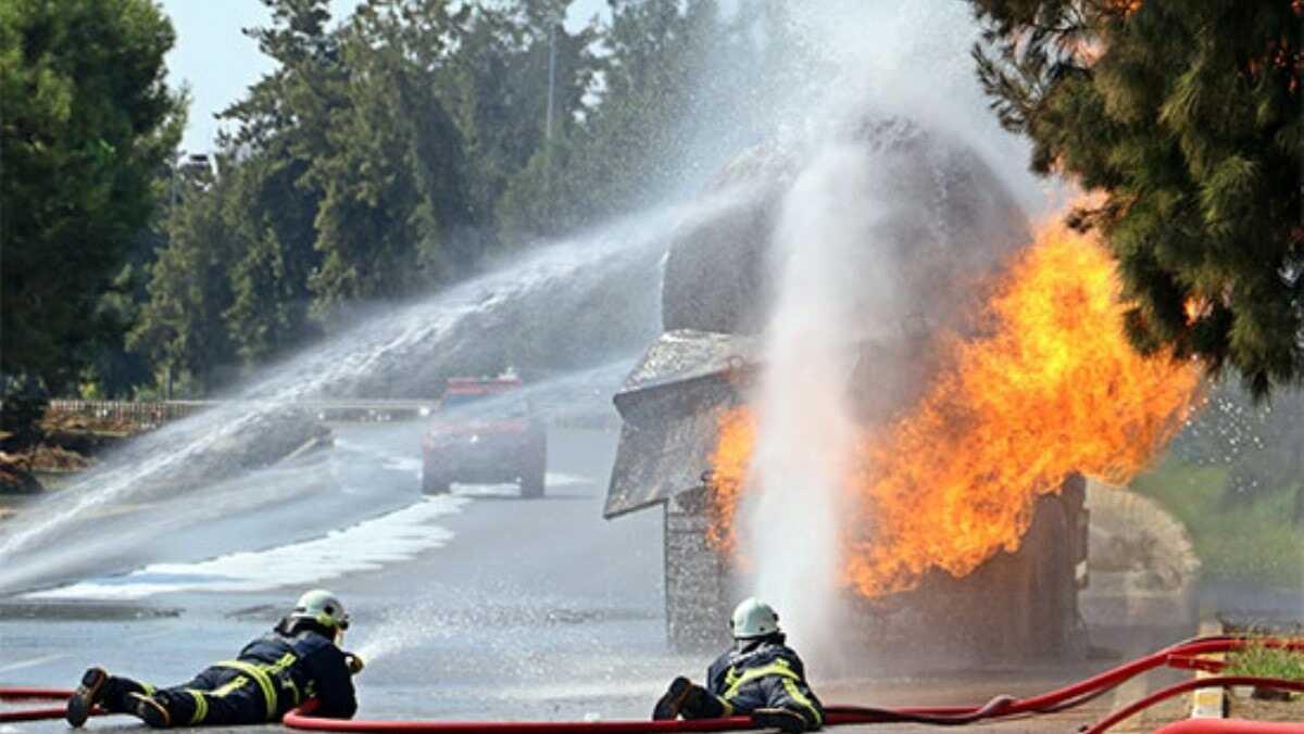 Antalya'da kaza sonras yanmaya balamt! 7.5 saattir sndrlemedi