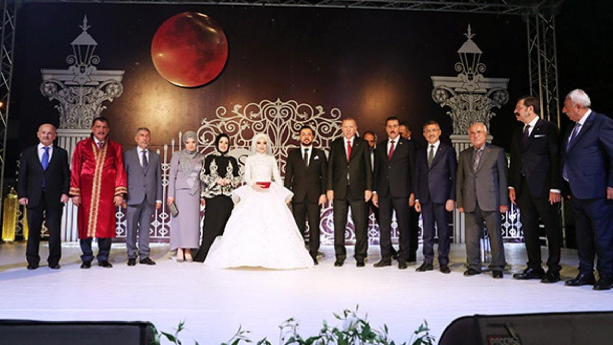 Bakan Erdoan Blent Tfenkci'nin olunun dnnde nikah ahidi oldu