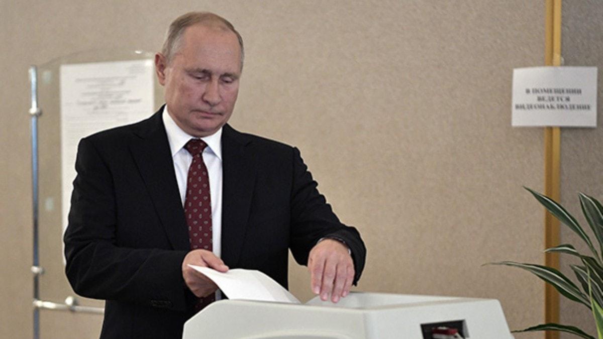 Putin'den artan aklama: Oy verdiim kiiyi tanmyorum