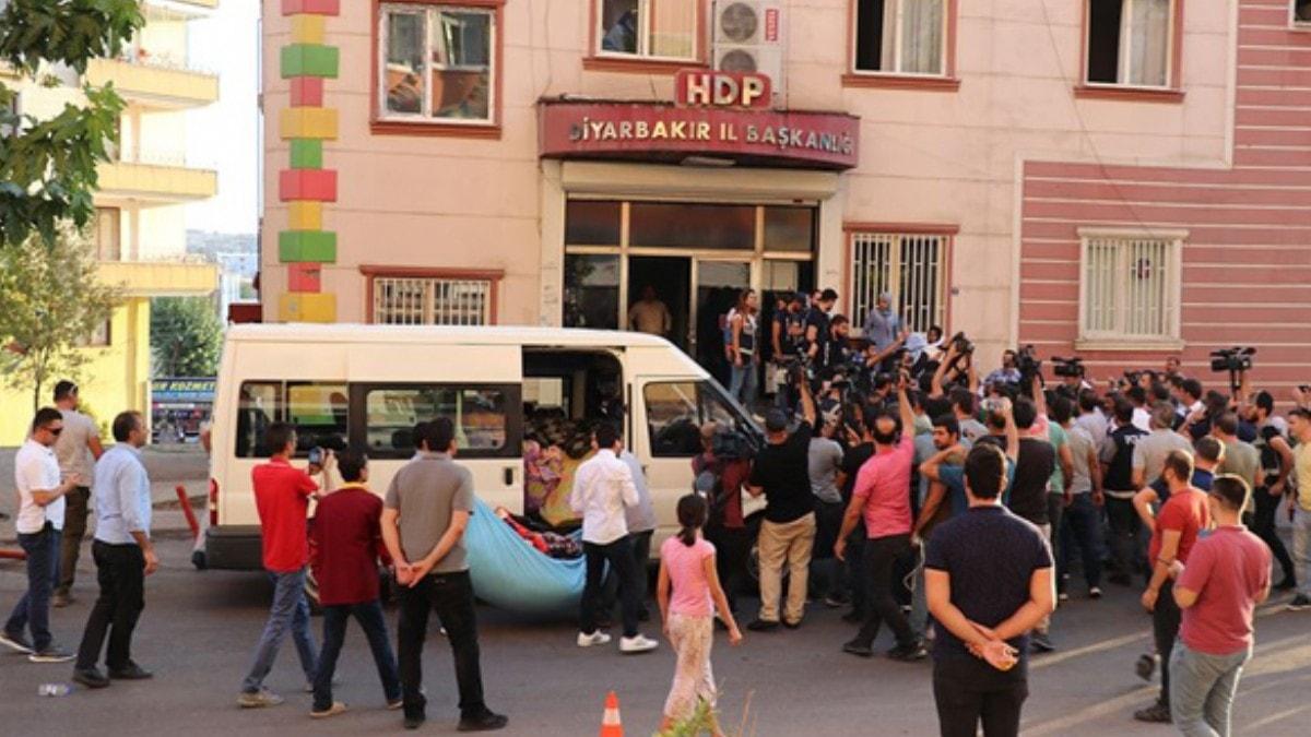 HDP nndeki oturma eyleminde 'battaniye' gerginlii