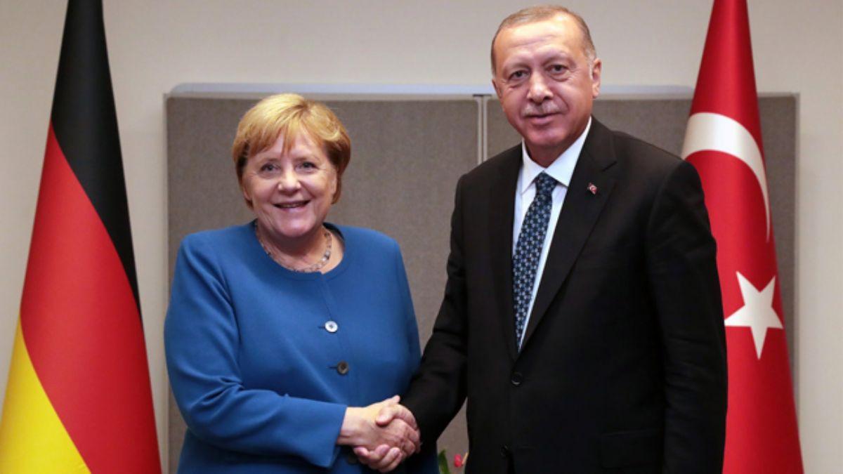 Cumhurbakan Erdoan, Merkel ile grt