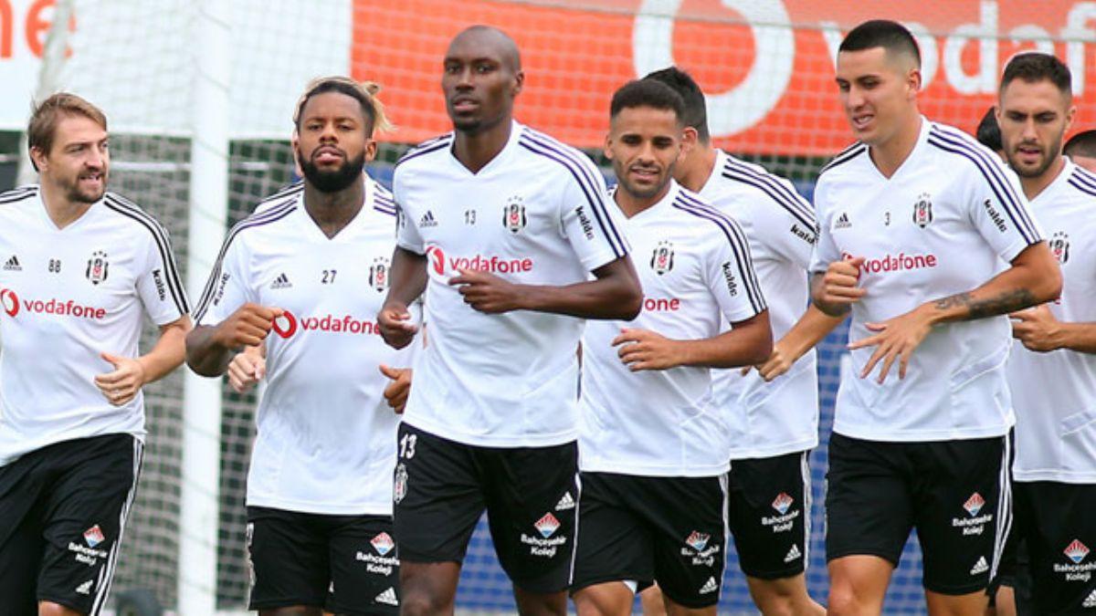 Beikta, Enzo Roco ve Jeremain Lens ile ocak aynda yollarn ayracak