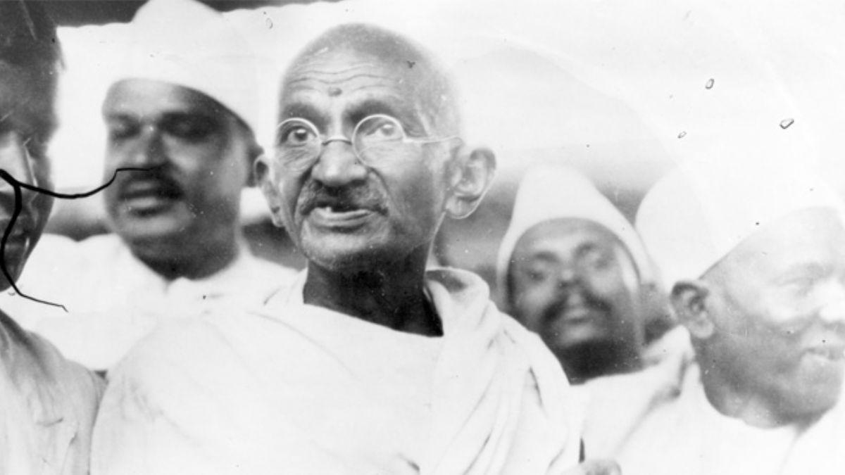 Mahatma Gandi'nin antta saklanan klleri alnd 