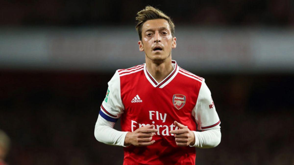 Unai Emery'den ok Mesut zil yorumu: Dier oyuncular ondan daha fazla hak ediyor!