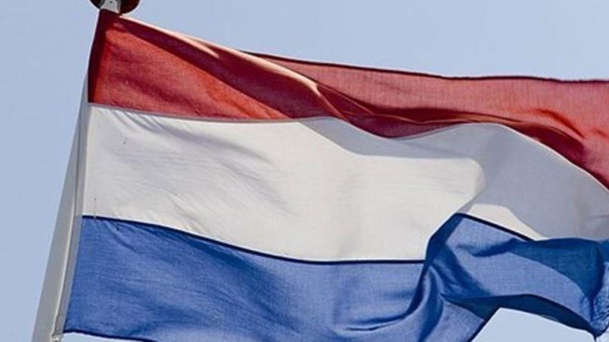 Hollanda'nn ismi resmi olarak deiti