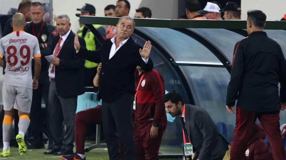 Fatih Terim'den Levent ahin ve Yener nce'ye uyar: Bu seviyede byle hata olmaz