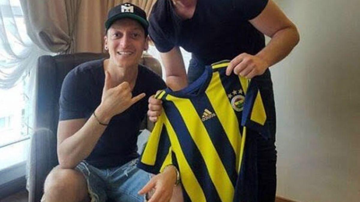 Fenerbahe, yllardr hayallerini ssleyen Mesut zil iin Arsenal ile ilk temas kurdu