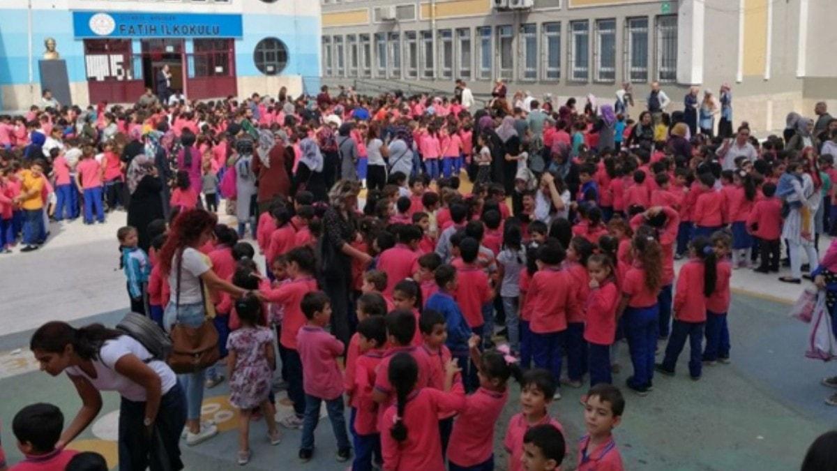 Son dakika... stanbul'da deprem sonras 6 okul boaltma karar ald